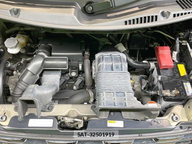 Suzuki SPACIA 2021-03 8210340-17