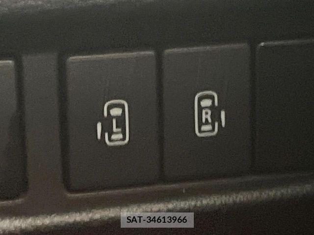 Suzuki SPACIA 2019-06 8210343-4