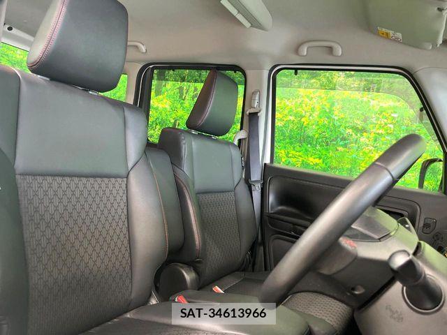 Suzuki SPACIA 2019-06 8210343-8