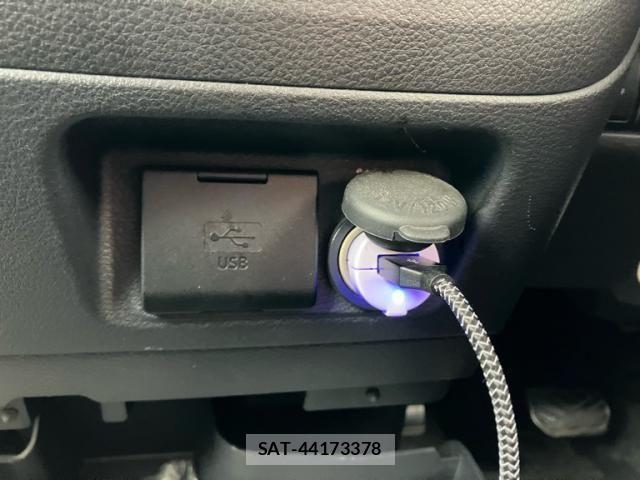 Suzuki SPACIA 2015-10 8210355-23