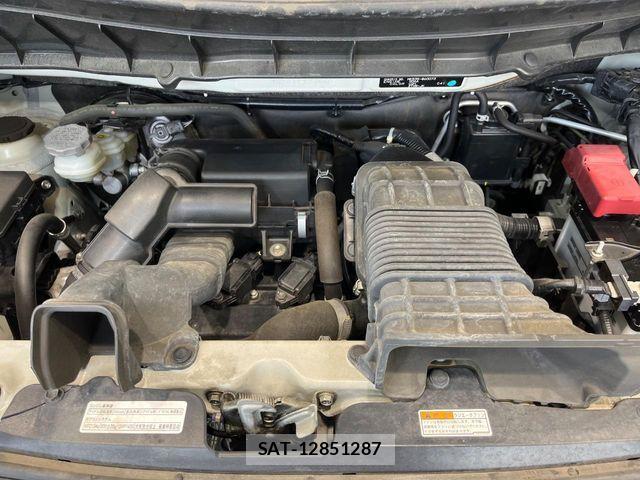 Suzuki SPACIA 2019-03 8210334-17