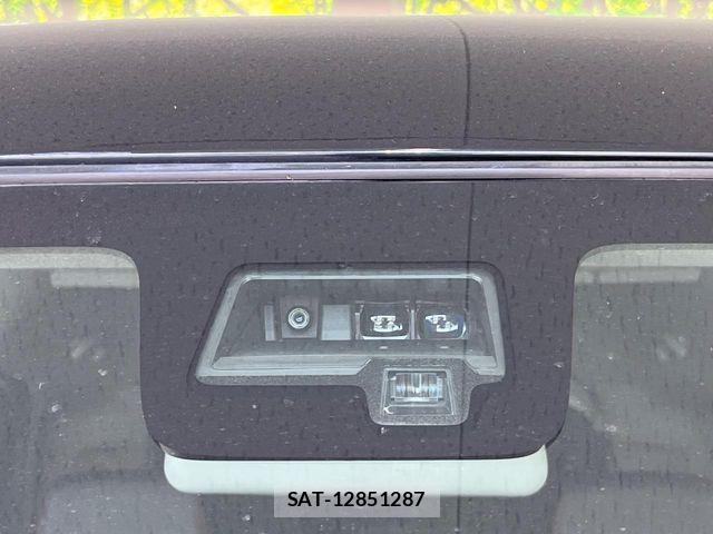Suzuki SPACIA 2019-03 8210334-2