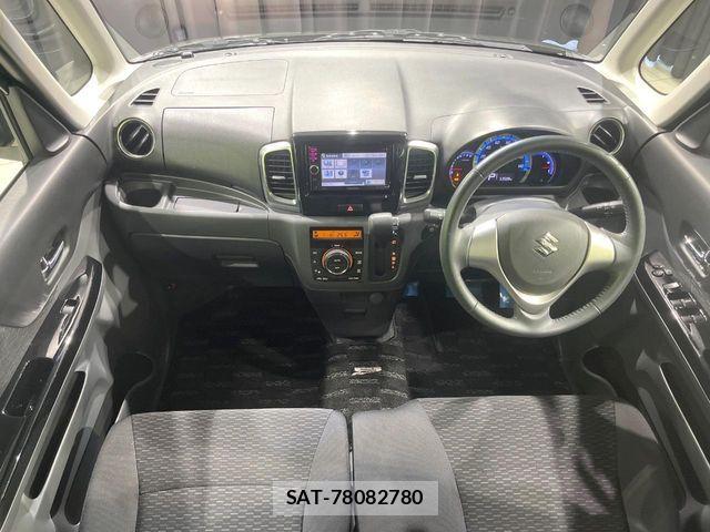 Suzuki SPACIA 2014-01 8210345-1
