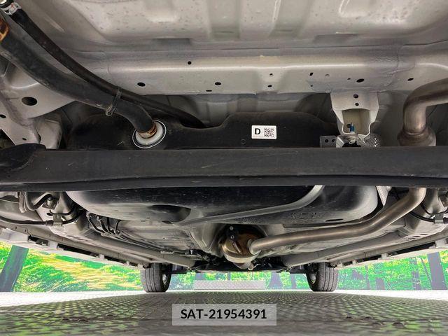 Suzuki SPACIA 2024-02 8231829-17