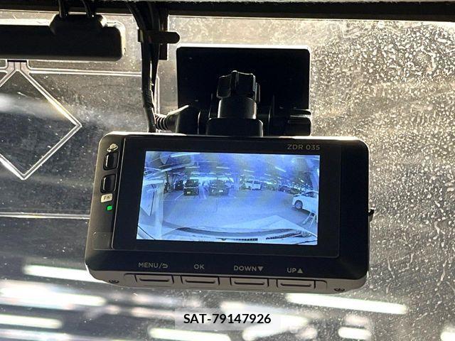 Suzuki SPACIA 2018-03 8231837-5