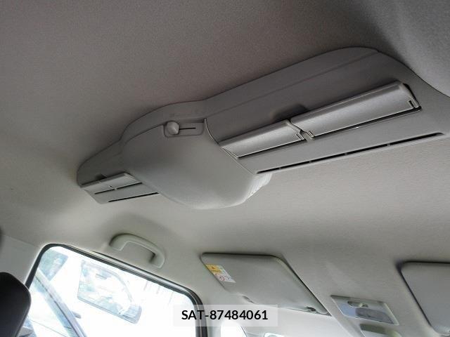 Suzuki SPACIA 2024-09 8317220-21