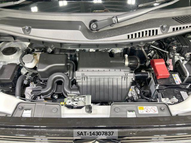 Suzuki SPACIA 2026-04 8317202-17