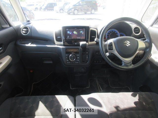 Suzuki SPACIA 2014-12 8317232-6