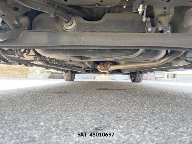 Suzuki SPACIA 2021-09 8317225-18