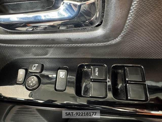 Suzuki SPACIA 2018-04 8317231-28