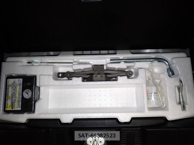 Suzuki SPACIA 2019-01 8317227-14