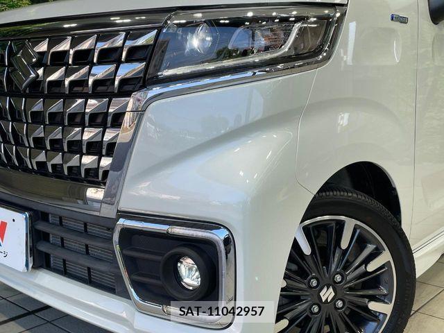 Suzuki SPACIA 2023-04 8317213-11