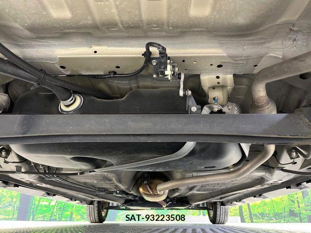 Suzuki SPACIA 2019-06 8317228-18
