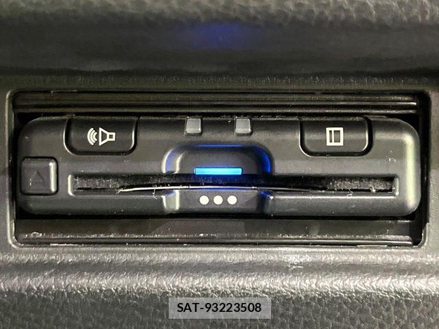 Suzuki SPACIA 2019-06 8317228-6