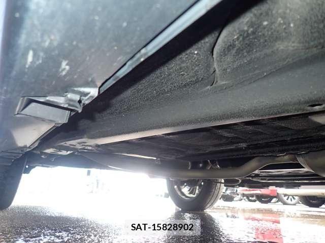 Suzuki SPACIA 2018-06 8317229-12