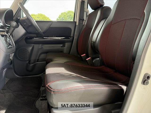 Suzuki SPACIA 2014-11 8337964-16