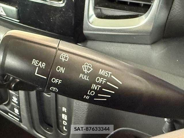 Suzuki SPACIA 2014-11 8337964-22