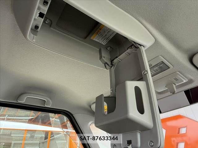 Suzuki SPACIA 2014-11 8337964-29
