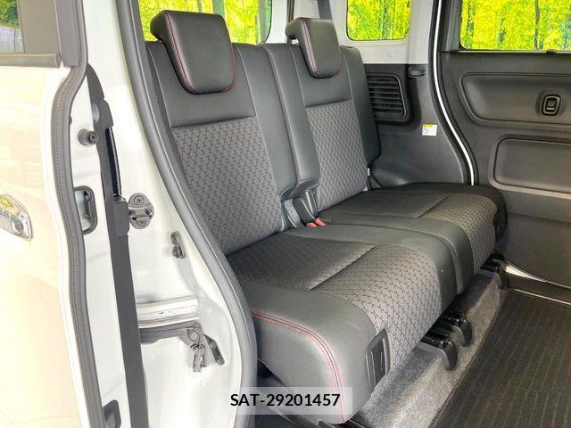 Suzuki SPACIA 2019-10 8355633-6