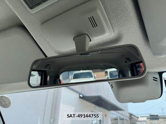 Suzuki SPACIA 2013-11 8355635-26
