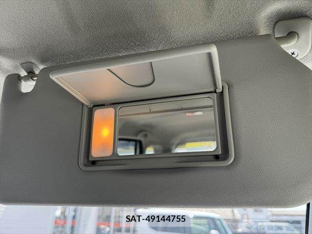 Suzuki SPACIA 2013-11 8355635-29