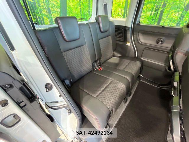 Suzuki SPACIA 2019-11 8368884-8