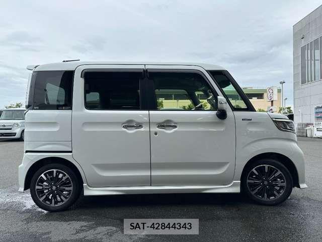 Suzuki SPACIA 2021-01 8368878-6