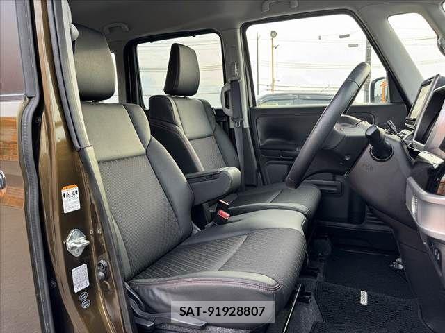 Suzuki SPACIA 2018-02 8368915-15