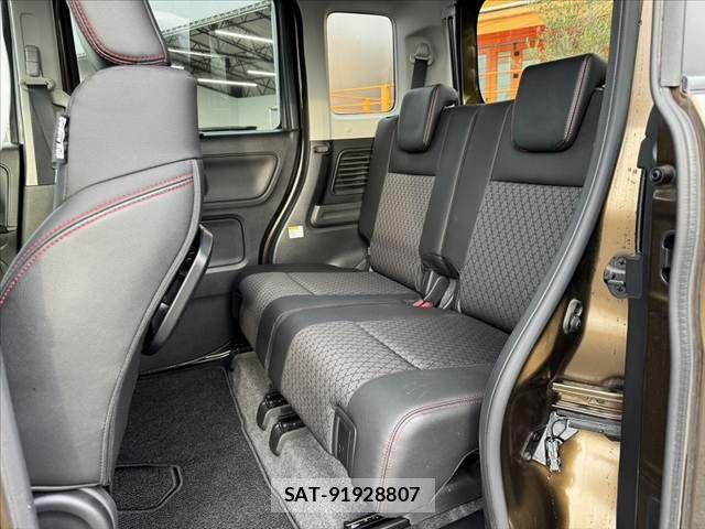 Suzuki SPACIA 2018-02 8368915-17