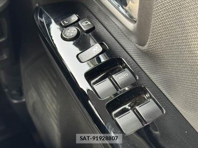 Suzuki SPACIA 2018-02 8368915-24