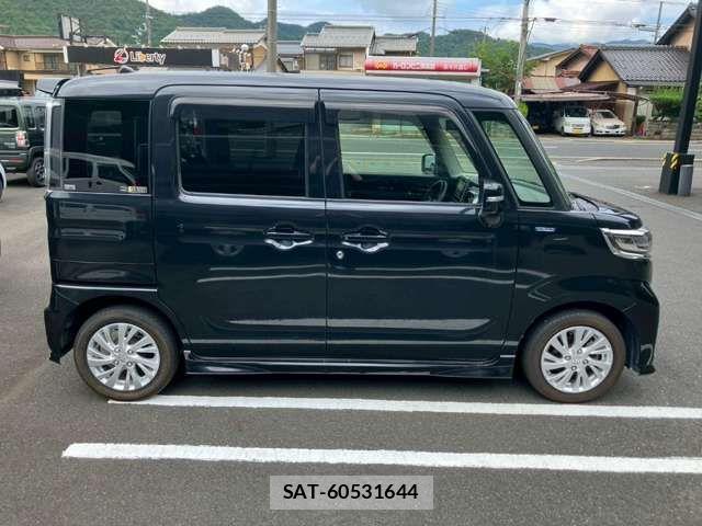 Suzuki SPACIA 2021-04 8368903-17