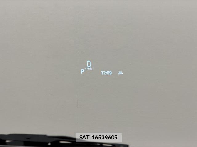 Suzuki SPACIA 2023-10 8368886-16