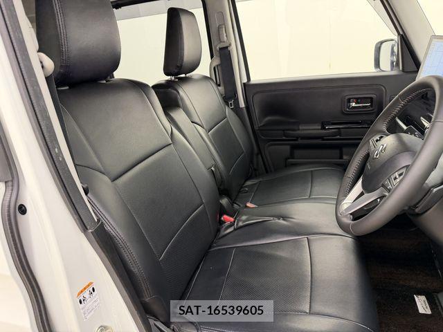 Suzuki SPACIA 2023-10 8368886-24