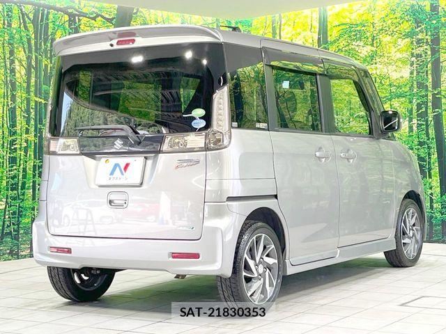 Suzuki SPACIA 2013-12 8368925-16