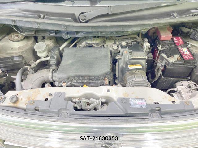 Suzuki SPACIA 2013-12 8368925-17