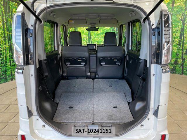 Suzuki SPACIA 2018-09 8368906-9