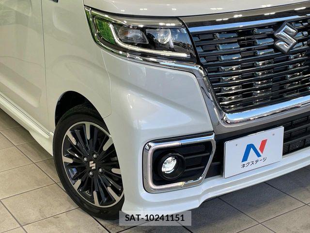 Suzuki SPACIA 2018-09 8368906-11
