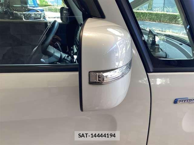 Suzuki SPACIA 2019-09 8368913-13