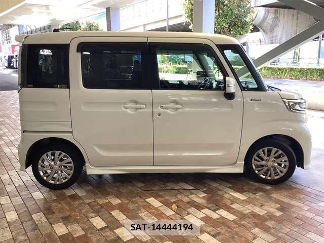 Suzuki SPACIA 2019-09 8368913-3
