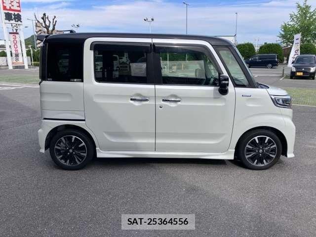 Suzuki SPACIA 2018-08 8368897-6