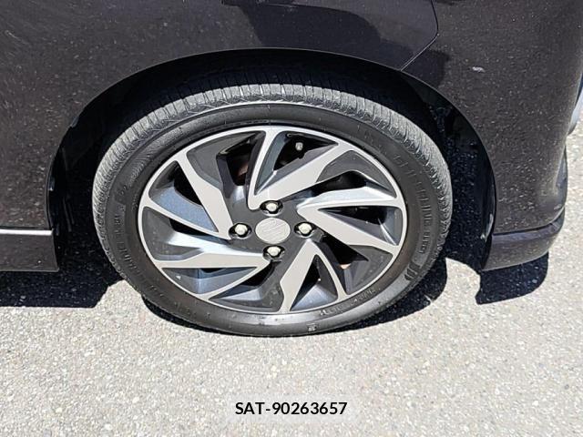 Suzuki SPACIA 2015-09 8368920-29
