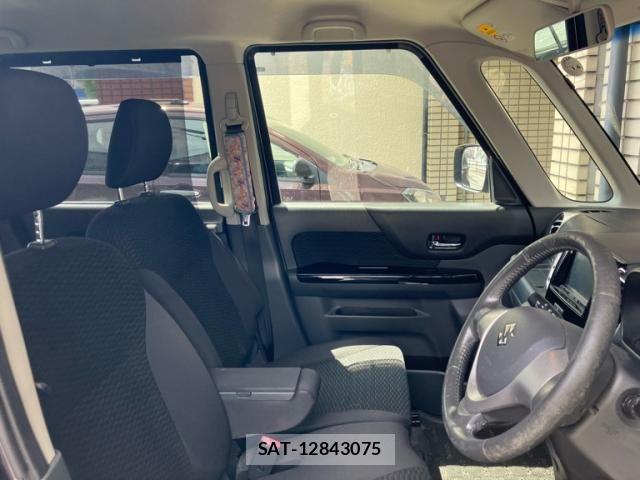 Suzuki SPACIA 2013-08 8368928-13