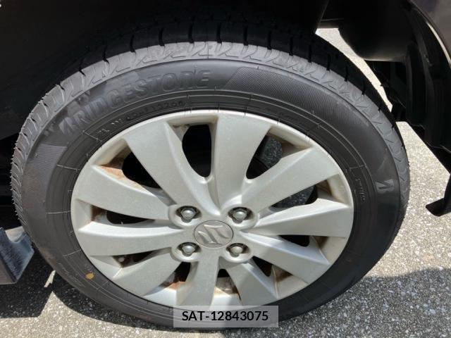 Suzuki SPACIA 2013-08 8368928-5