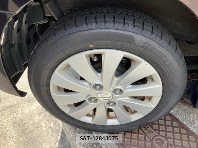 Suzuki SPACIA 2013-08 8368928-6