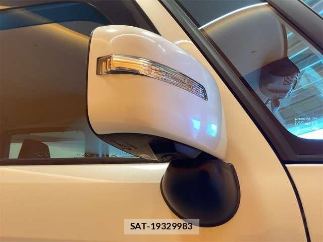 Suzuki SPACIA 2022-05 8368882-17