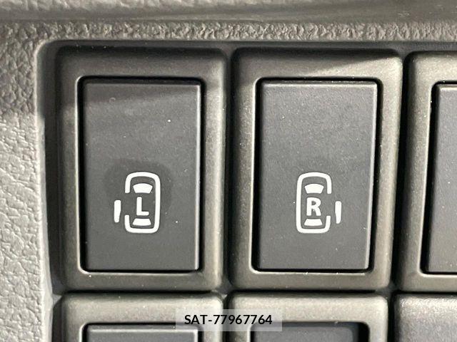 Suzuki SPACIA 2013-11 8368924-4
