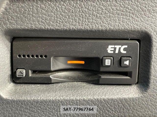Suzuki SPACIA 2013-11 8368924-6
