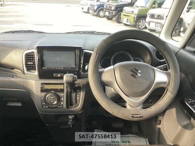 Suzuki SPACIA 2013-08 8368926-1