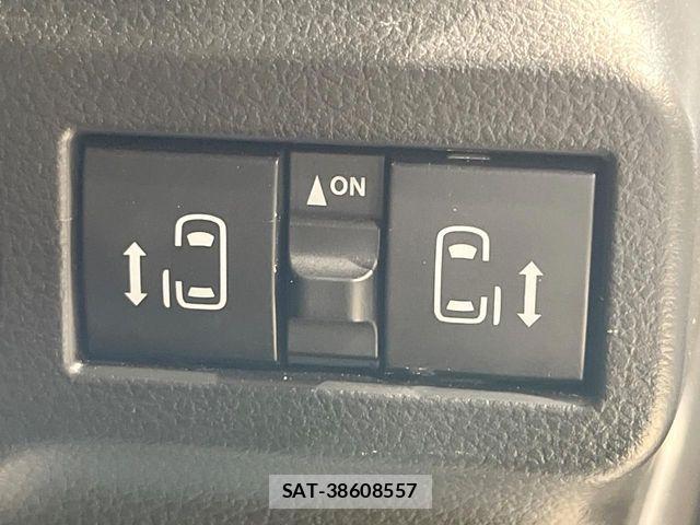 Suzuki SPACIA 2024-02 8368873-5