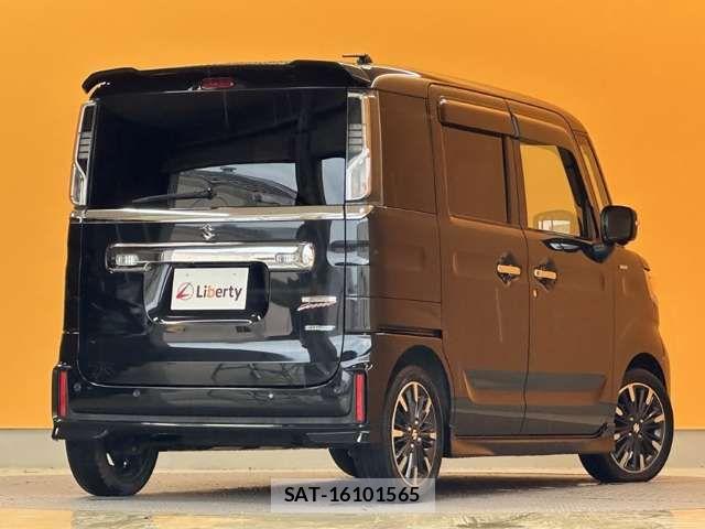 Suzuki SPACIA 2018-02 8368885-19